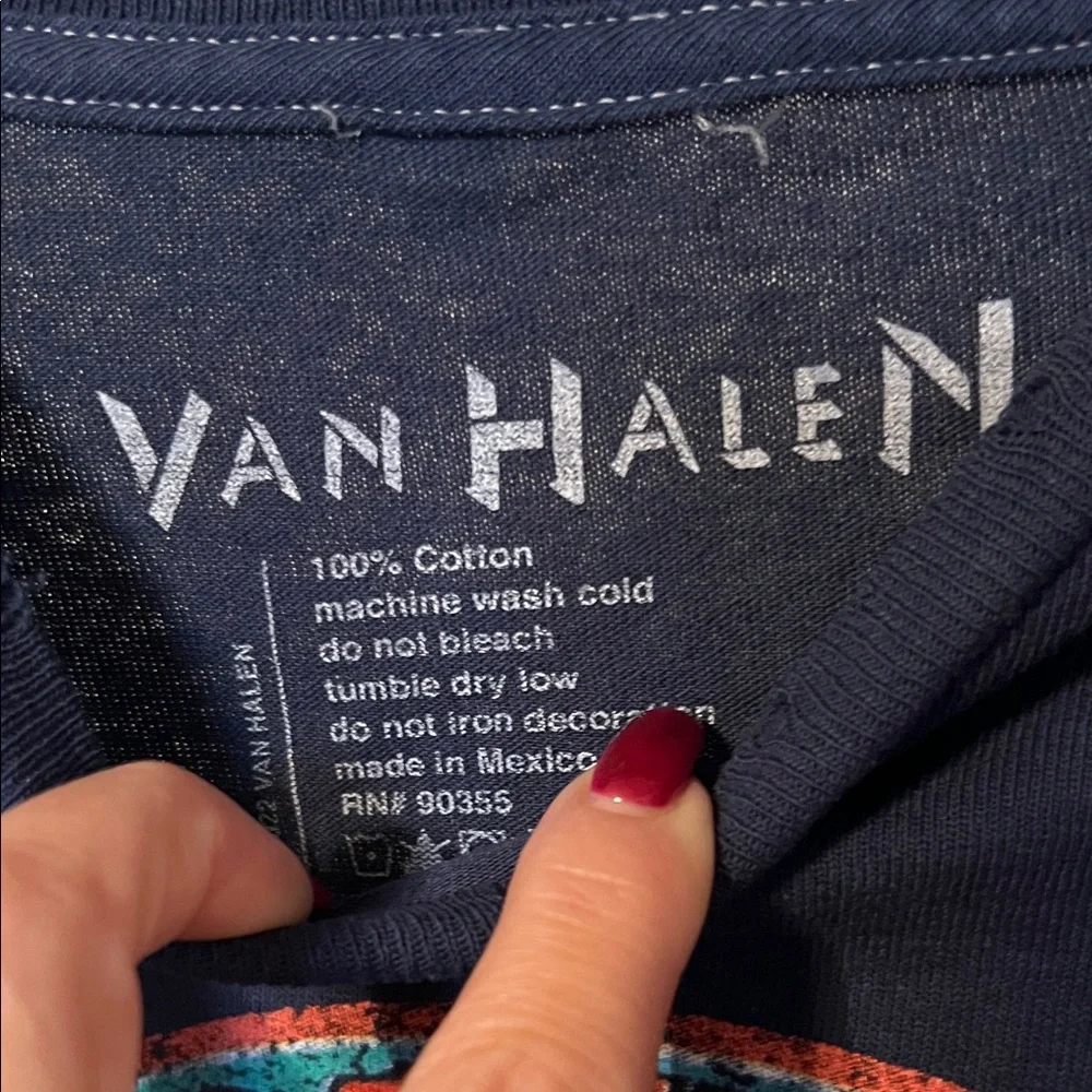 Van Helen Tour tee Colorful Graphic Poncho Top - Picture 2 of 12